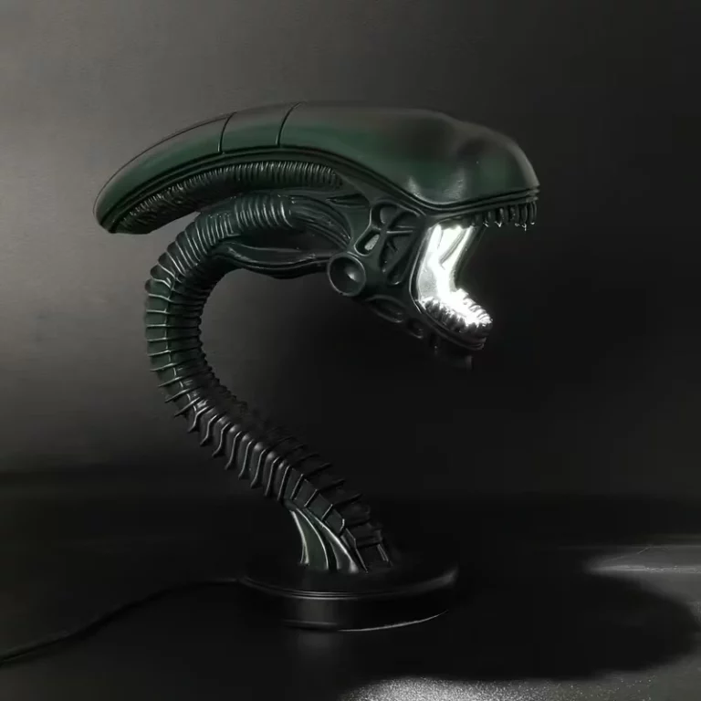 Alien USB asztali lámpa