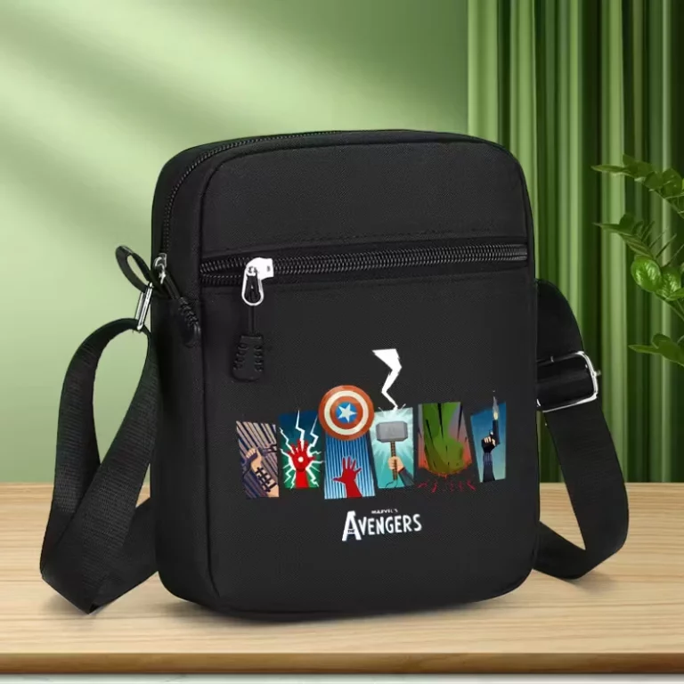 Avengers oldaltáska